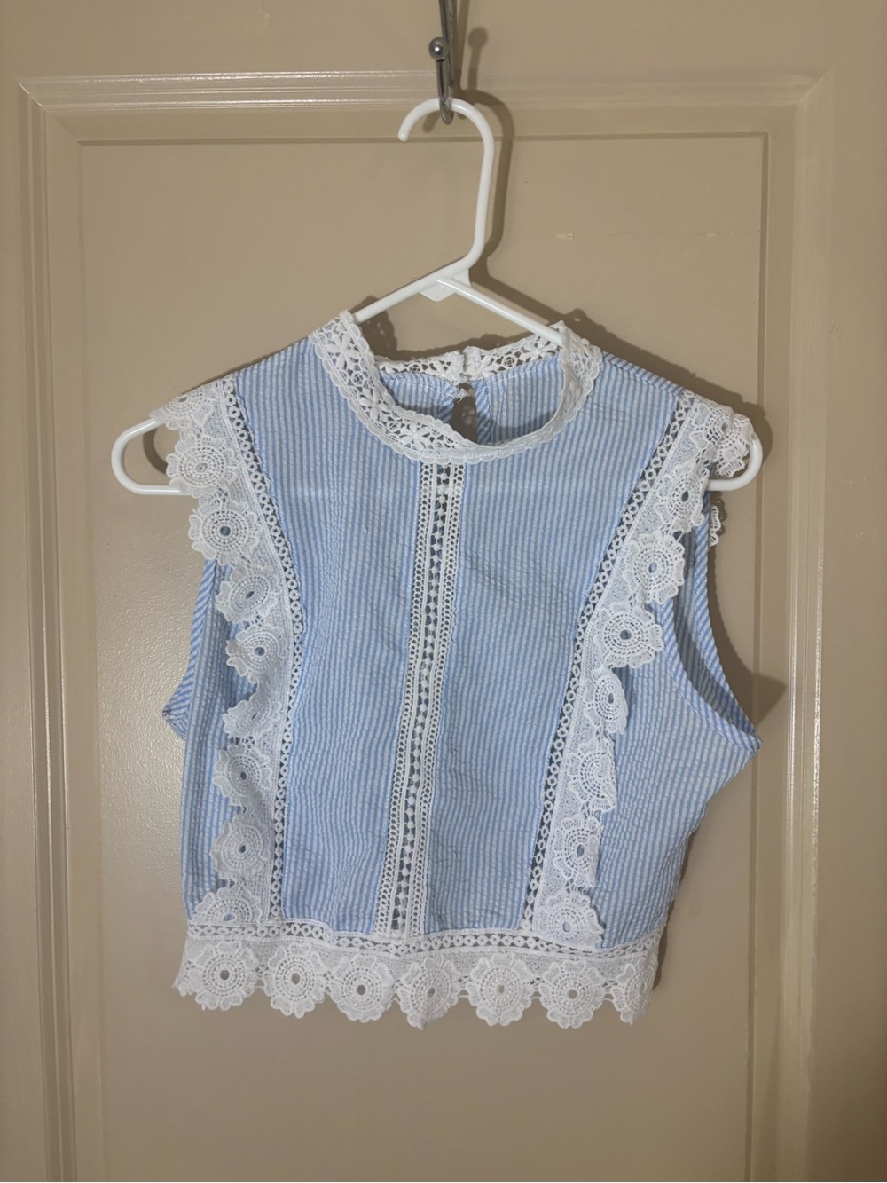 Lace Trim Blue Striped Sleeveless Top